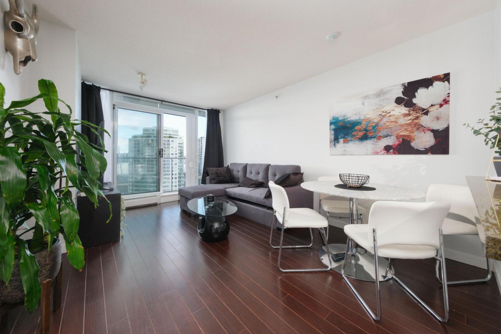 Central 1-Bedroom Apartment With Pool, Jacuzzi & Sauna Vancouver Exteriér fotografie